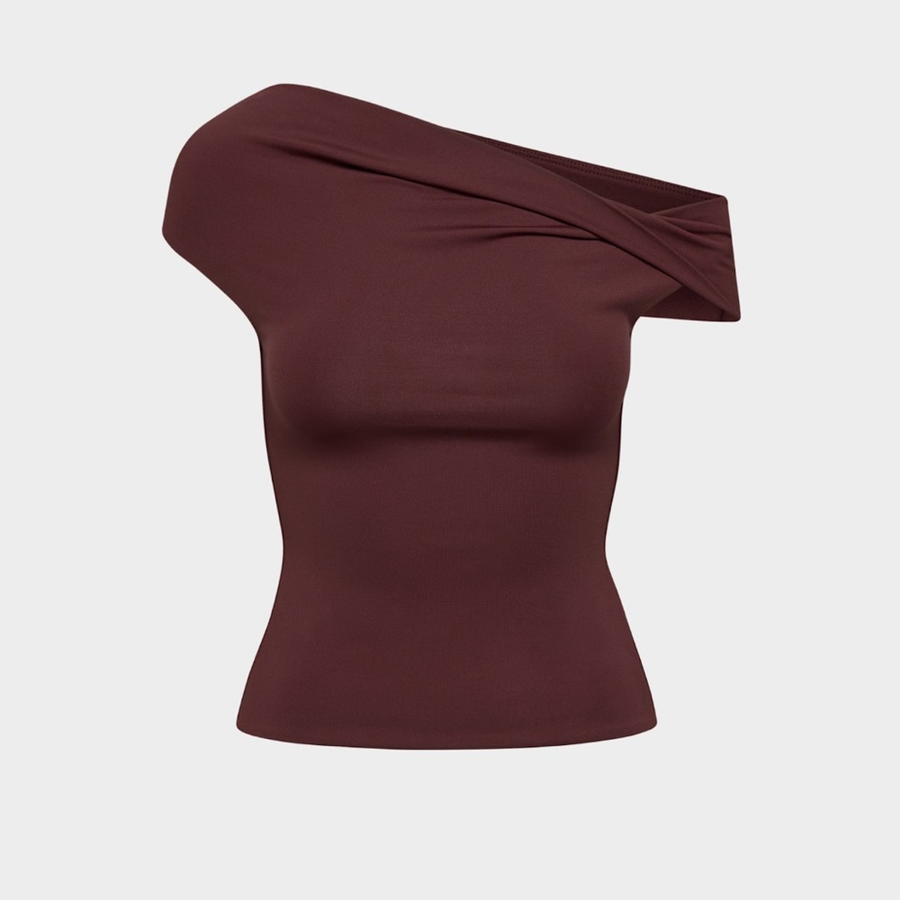 Aritzia Original Contour Ravish Top